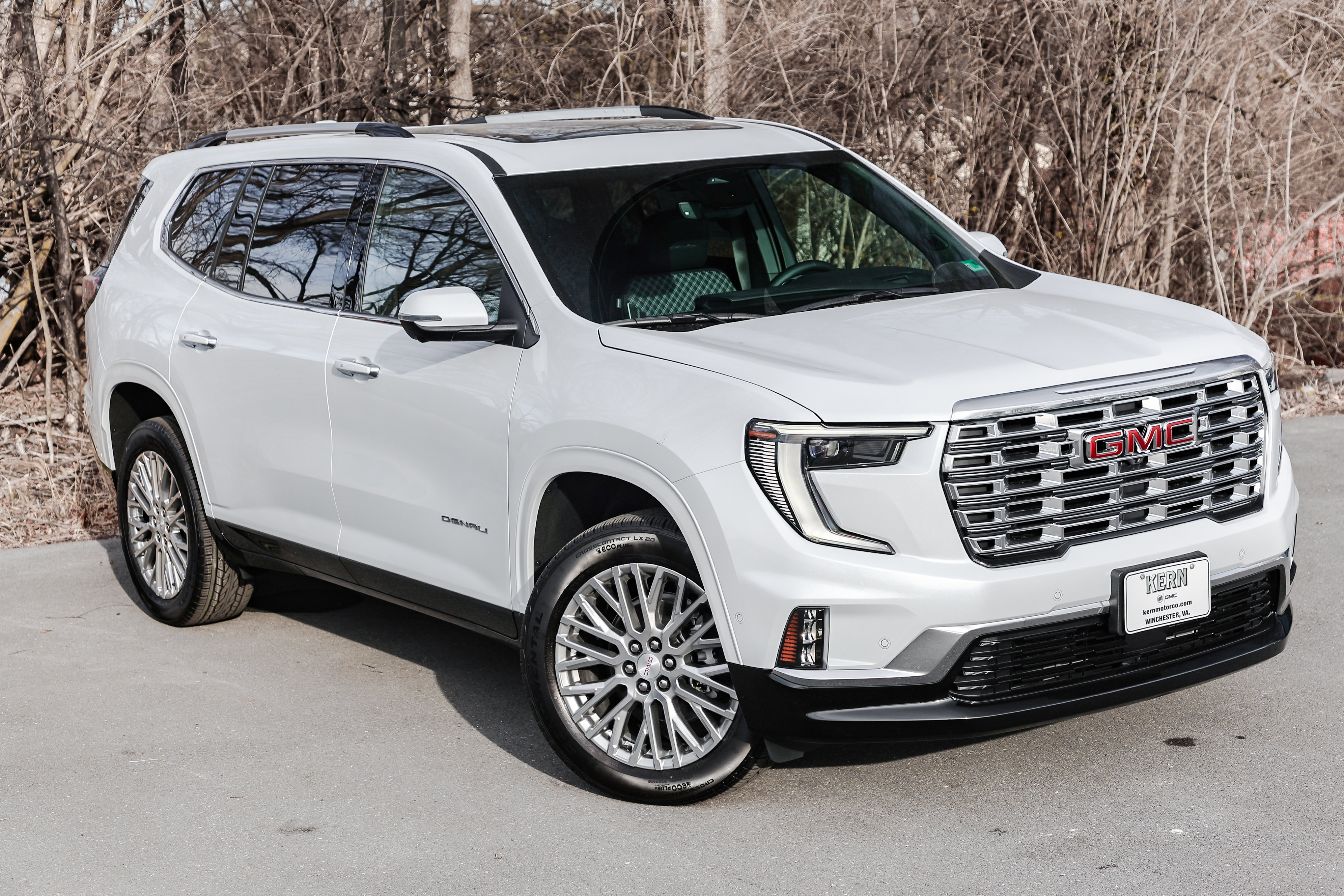 New 2026 GMC Acadia Denali w/ Super Cruise Package image 2