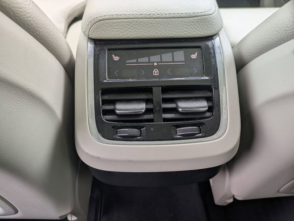 Used 2019 Volvo XC60 T5 Inscription w/ Protection Package Premier image 22