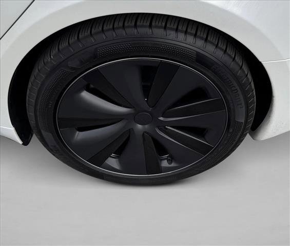 Used 2021 Tesla Model S Plaid image 10