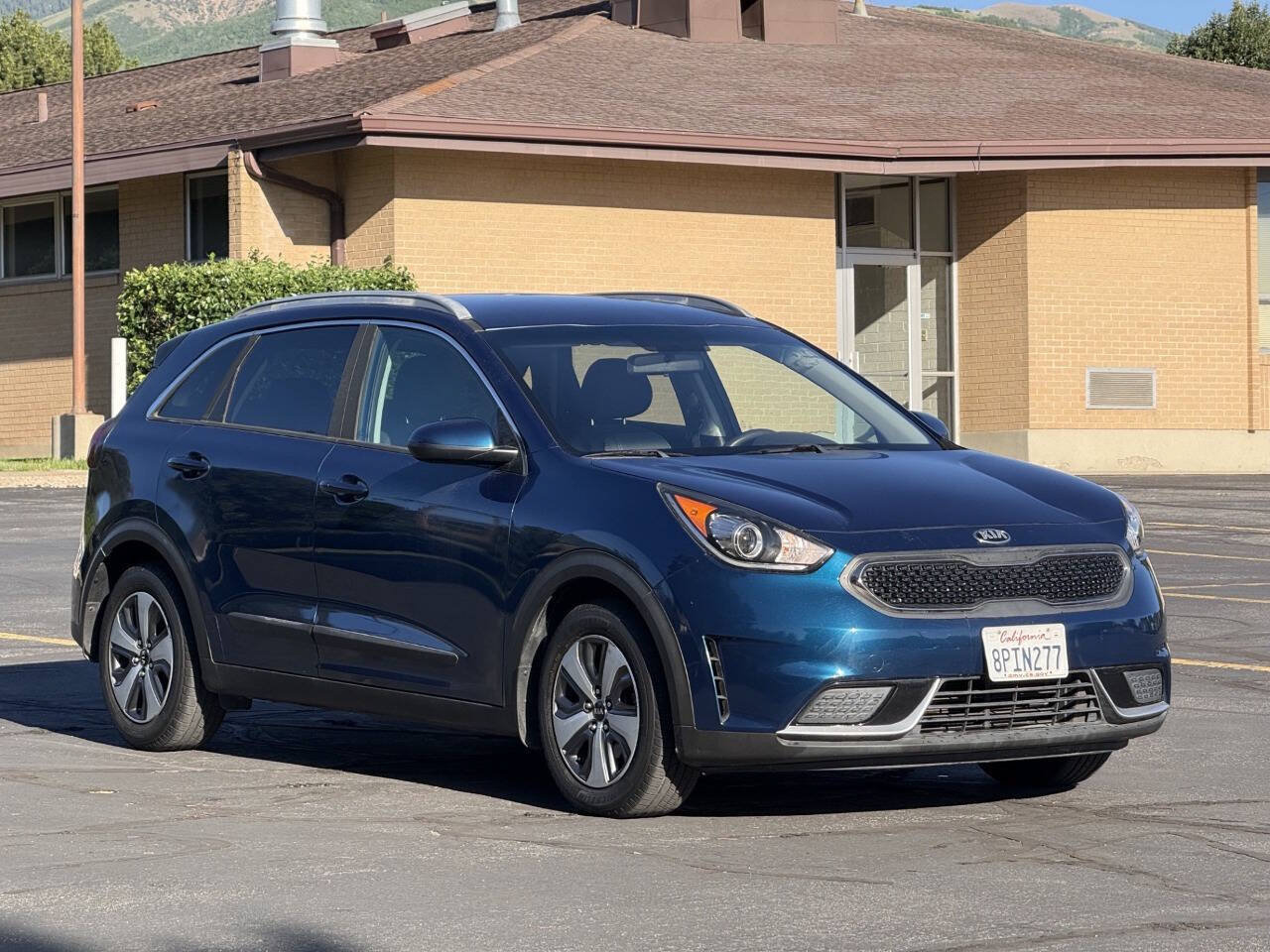 Used 2019 Kia Niro LX FWD image 3