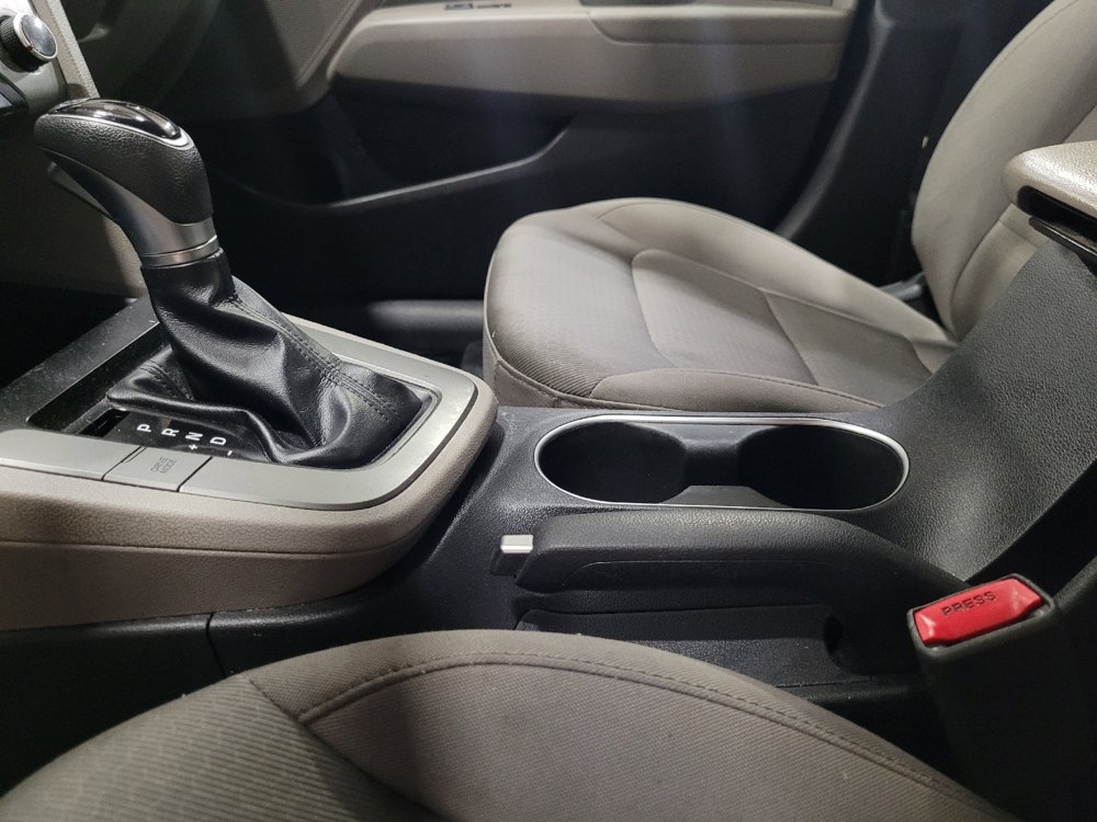 Used 2018 Hyundai Elantra SEL FWD image 26