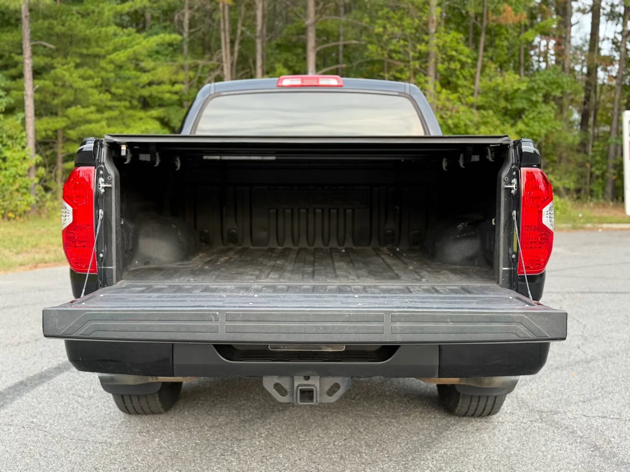 Used 2021 Toyota Tundra Limited w/ Limited Premium Package AWD/4WD image 37