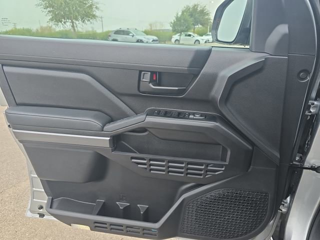 Certified 2025 Toyota Tacoma SR5 image 25