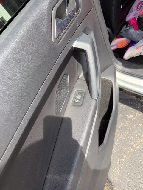 Used 2019 Volkswagen Tiguan SE w/ Panoramic Sunroof Package FWD image 21