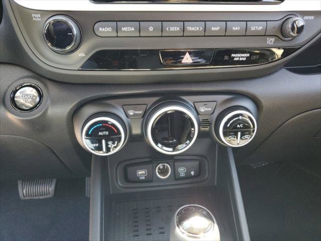 New 2025 Hyundai Venue Limited image 11