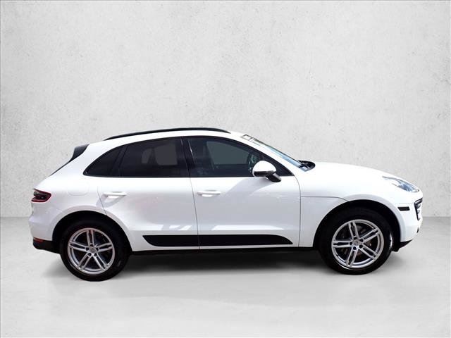 Used 2018 Porsche Macan AWD/4WD image 5