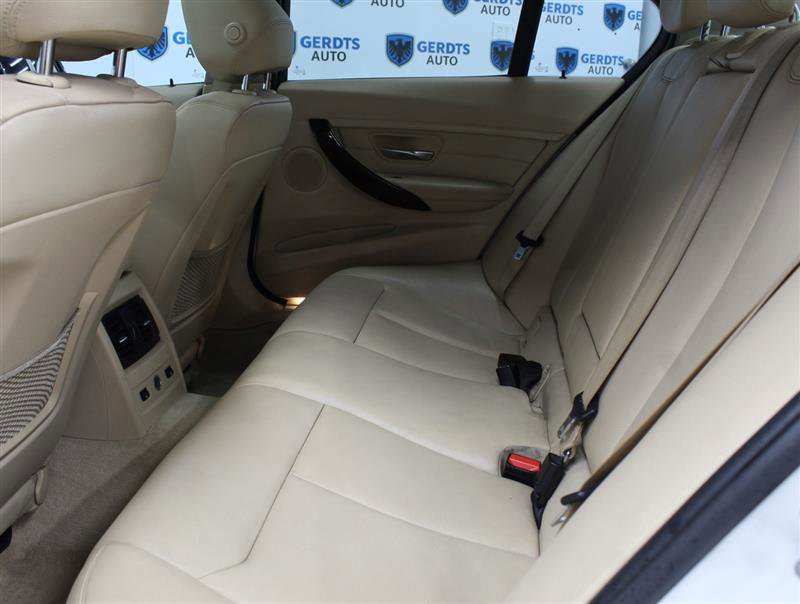 Used 2014 BMW 328i xDrive Sedan AWD/4WD image 17