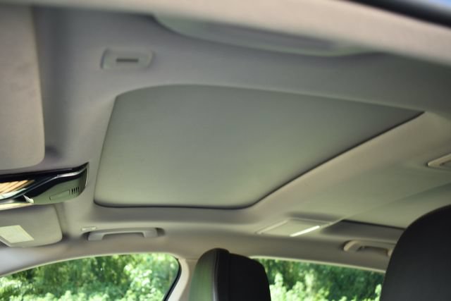 Used 2018 BMW 750i RWD image 19