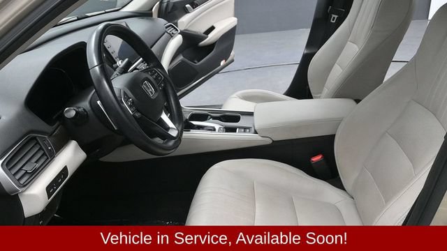 Used 2018 Honda Accord Touring image 18