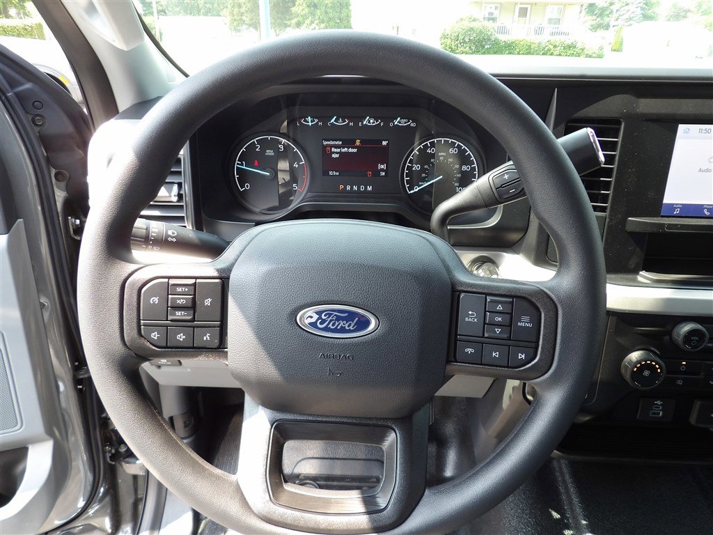 New 2025 Ford F350 XLT w/ FX4 Off-Road Package image 21