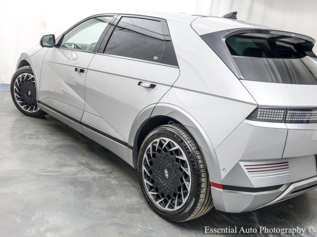 Used 2023 Hyundai Ioniq 5 Limited w/ Cargo Package image 10