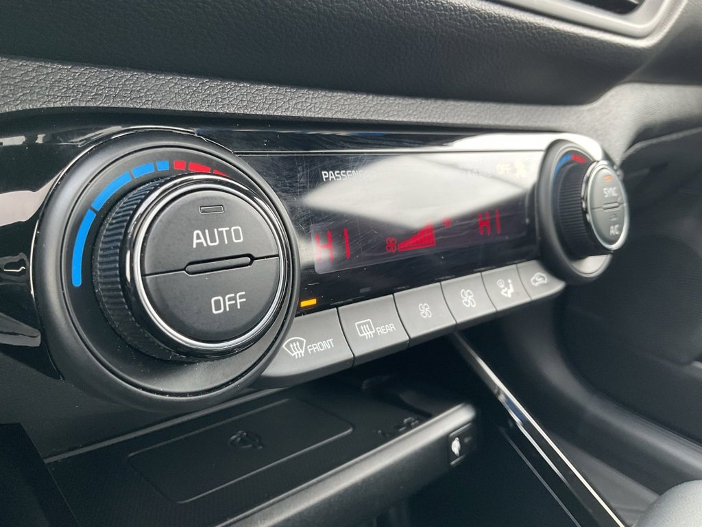 Used 2024 Kia Forte GT w/ GT2 Package image 12