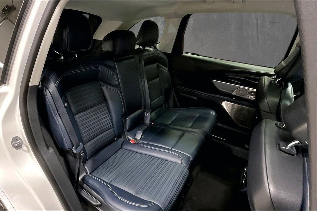 Used 2024 Lincoln Nautilus Reserve w/ Equipment Group 203A AWD/4WD image 25
