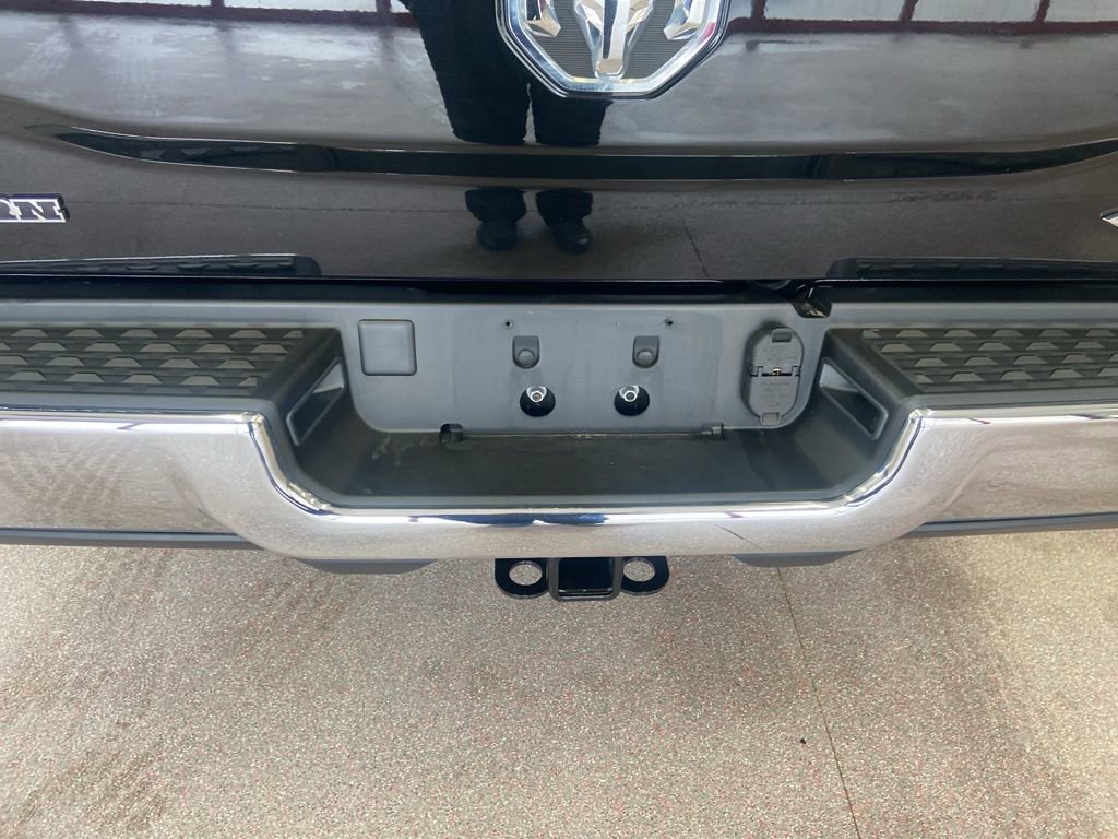 Used 2024 RAM 2500 Big Horn w/ Bed Utility Group image 15