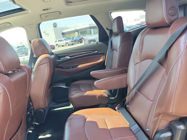 Used 2018 Buick Enclave Avenir w/ Avenir Technology Package AWD/4WD image 32