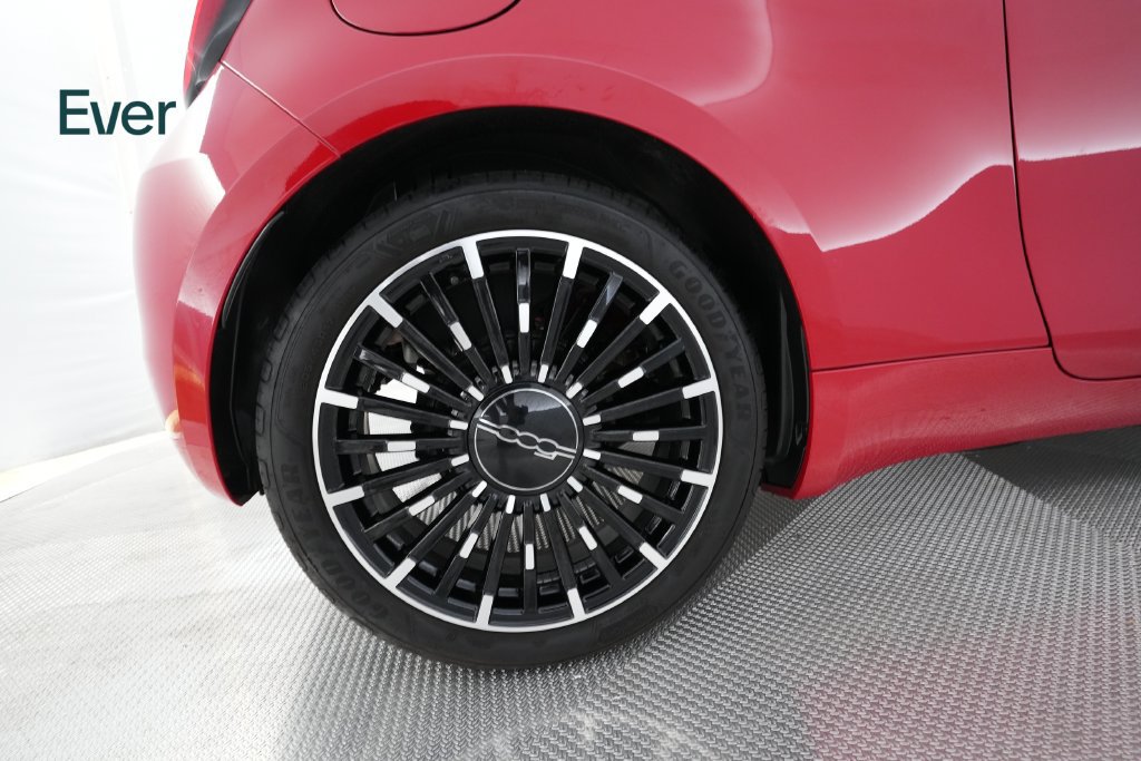 Used 2024 FIAT 500 e (RED) FWD image 21