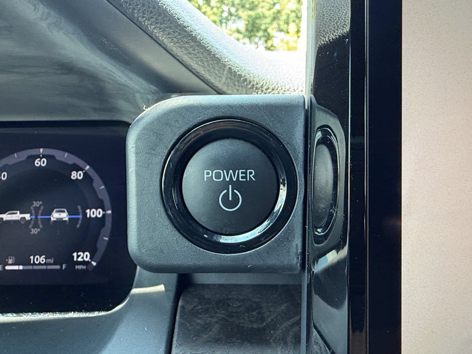 Used 2024 Toyota Tacoma Limited AWD/4WD image 16
