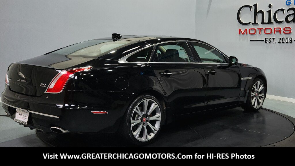 Used 2017 Jaguar XJ L Portfolio AWD/4WD image 11