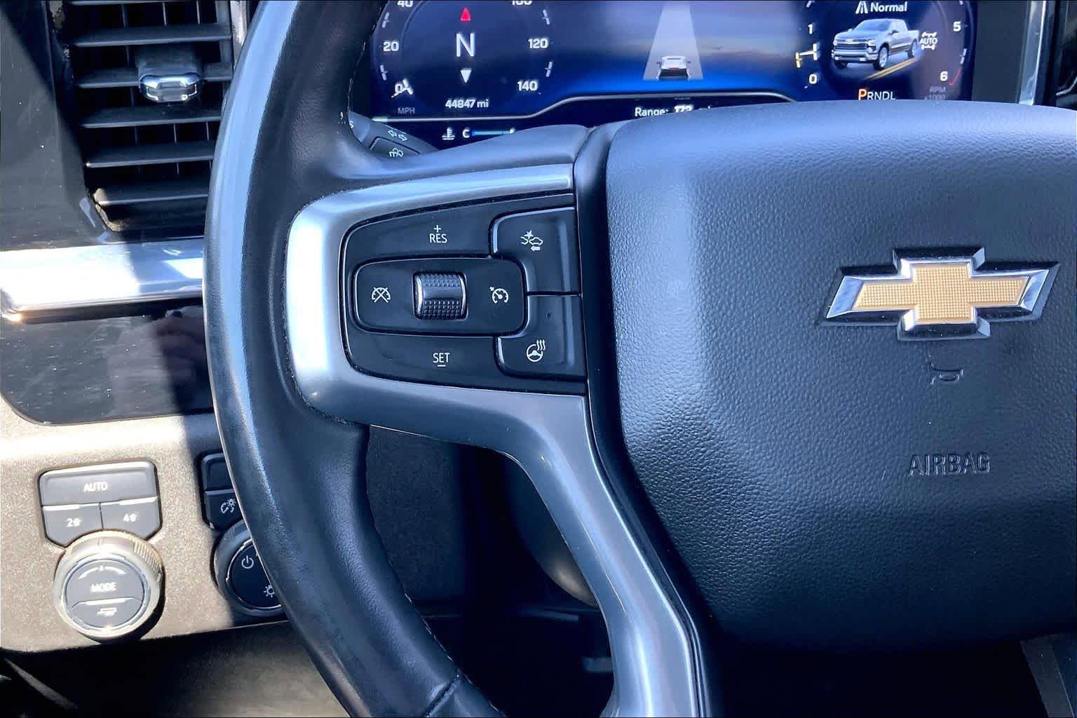 Used 2025 Chevrolet Silverado 1500 LT image 23