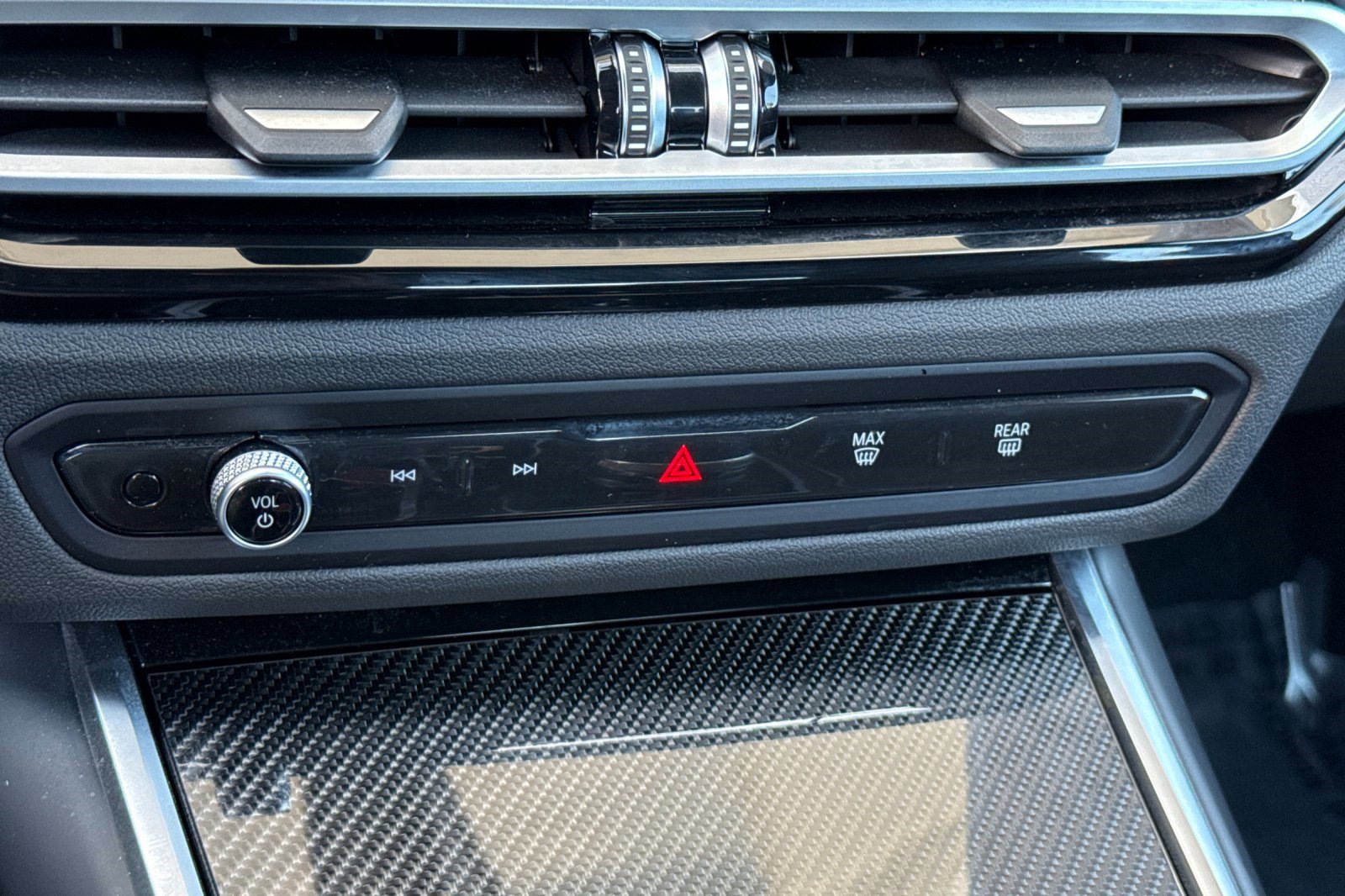 Used 2024 BMW M2 w/ Lighting Package RWD image 18