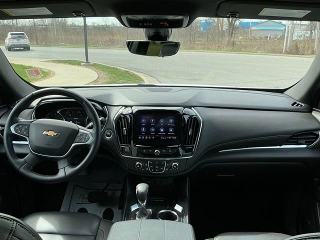 Used 2023 Chevrolet Traverse LT w/ LT Premium Package image 21