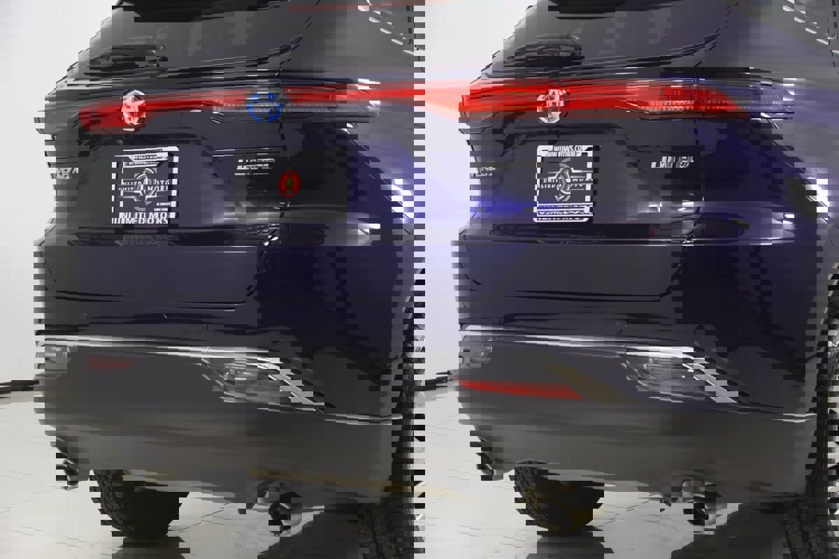 Used 2023 Toyota Venza Limited image 38