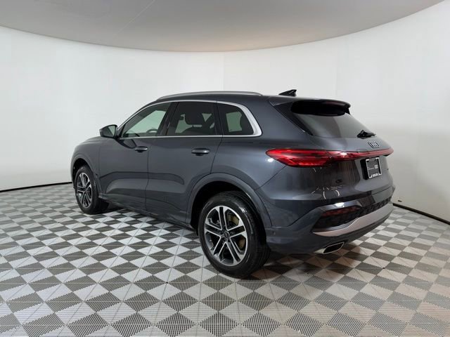 Used 2025 Audi Q5 Premium Plus w/ Premium Plus image 4