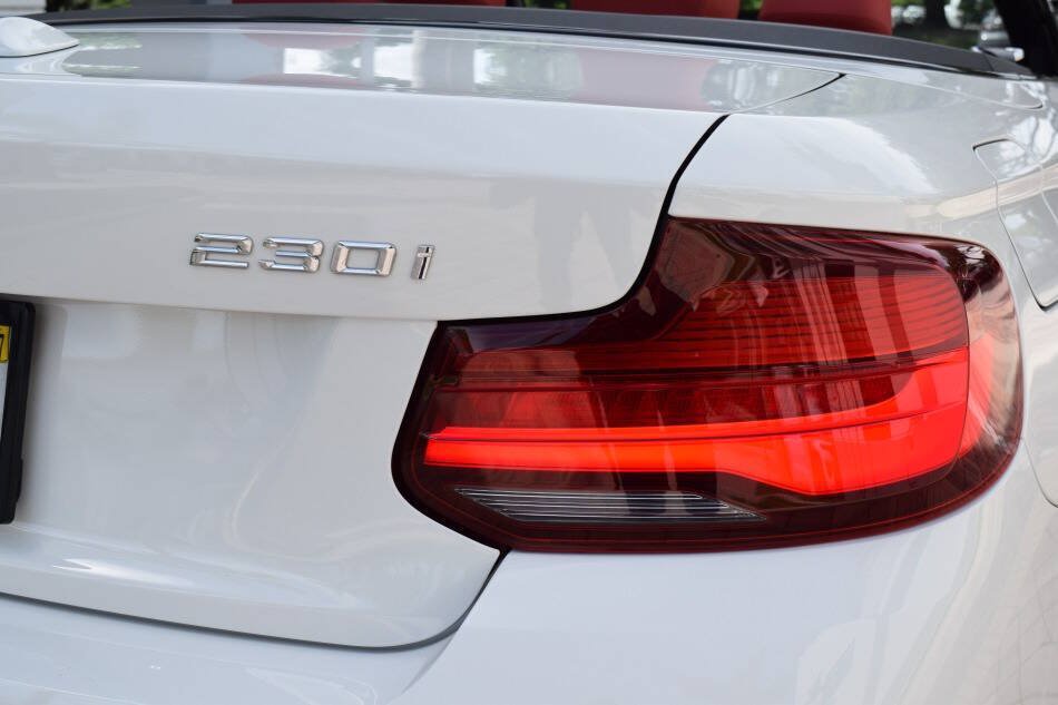 Used 2021 BMW 230i xDrive Convertible AWD/4WD image 36