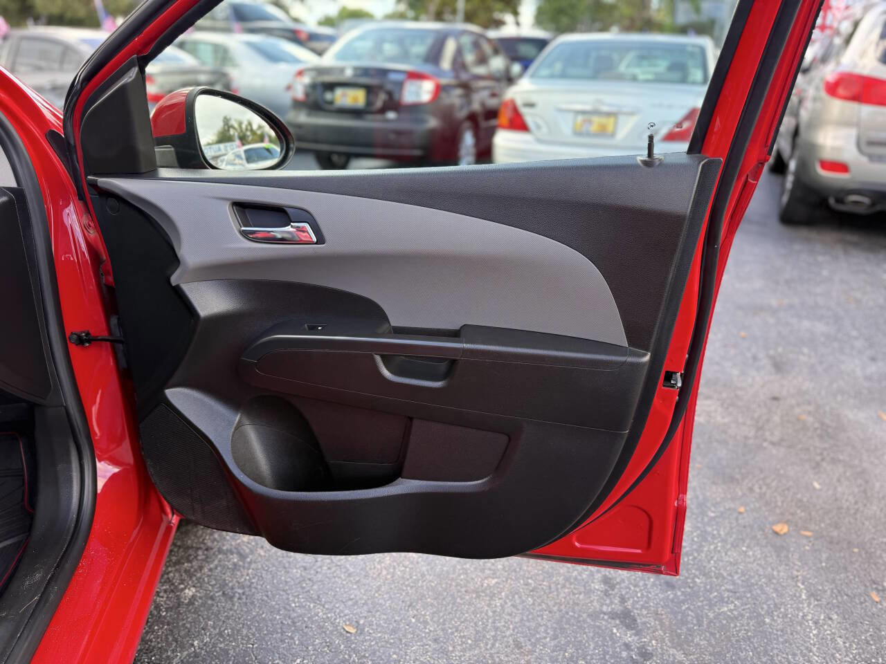 Used 2015 Chevrolet Sonic LT FWD image 19