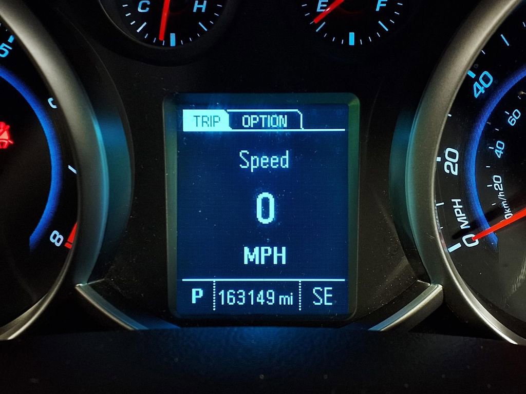 Used 2014 Chevrolet Cruze LS FWD image 15