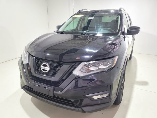 Used 2017 Nissan Rogue SV image 15