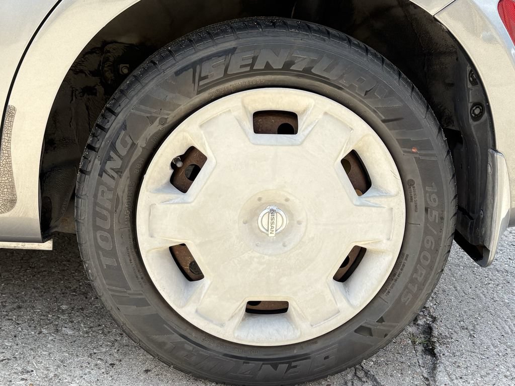 Used 2010 Nissan Cube 1.8 w/ Interior Designer Pkg FWD image 9