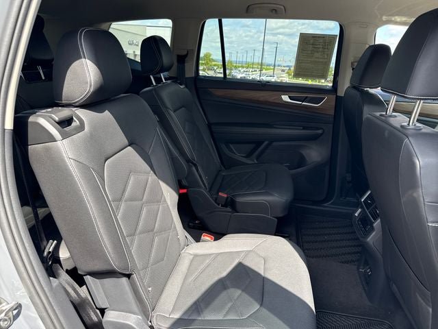 Used 2026 Volkswagen Atlas SE AWD/4WD image 14