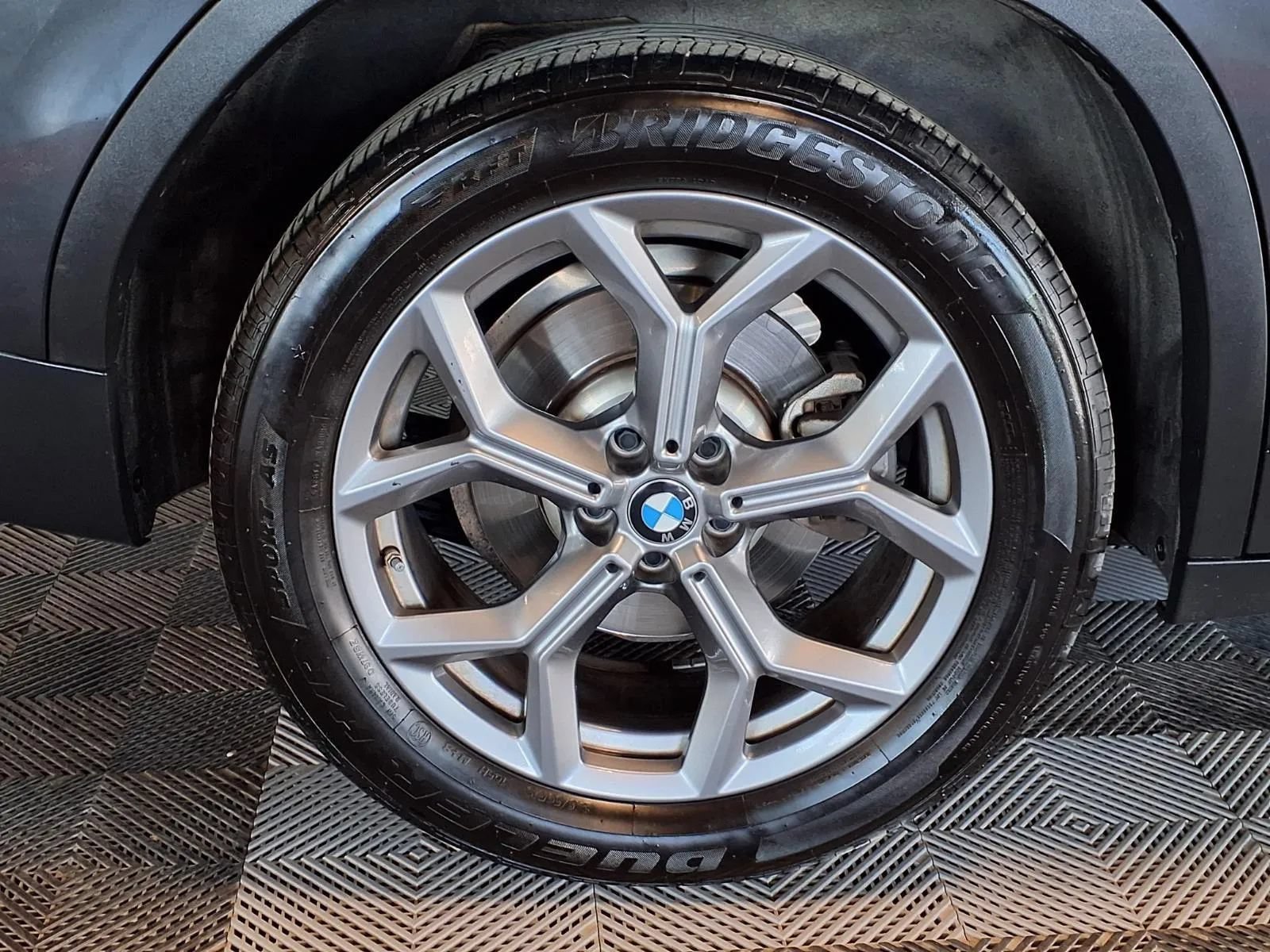 Used 2024 BMW X3 sDrive30i w/ Convenience Package RWD image 9