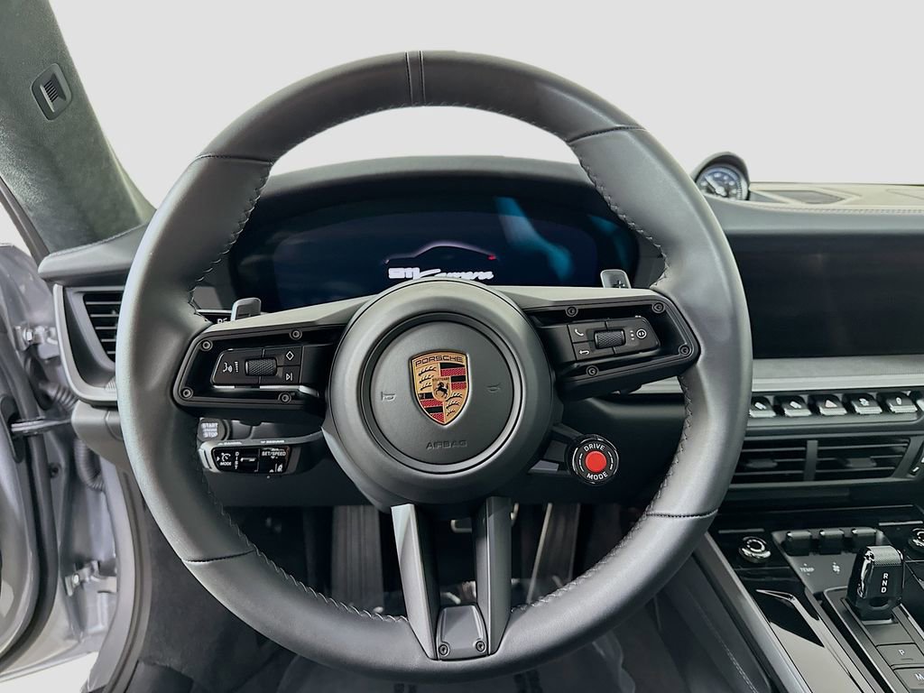 Used 2026 Porsche 911 Carrera RWD image 12