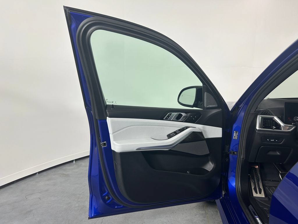 Used 2026 BMW X5 M60i AWD/4WD image 15