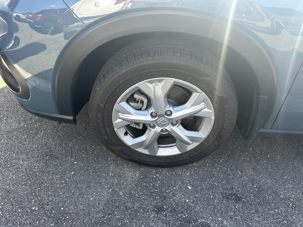 Used 2025 Honda HR-V LX image 10