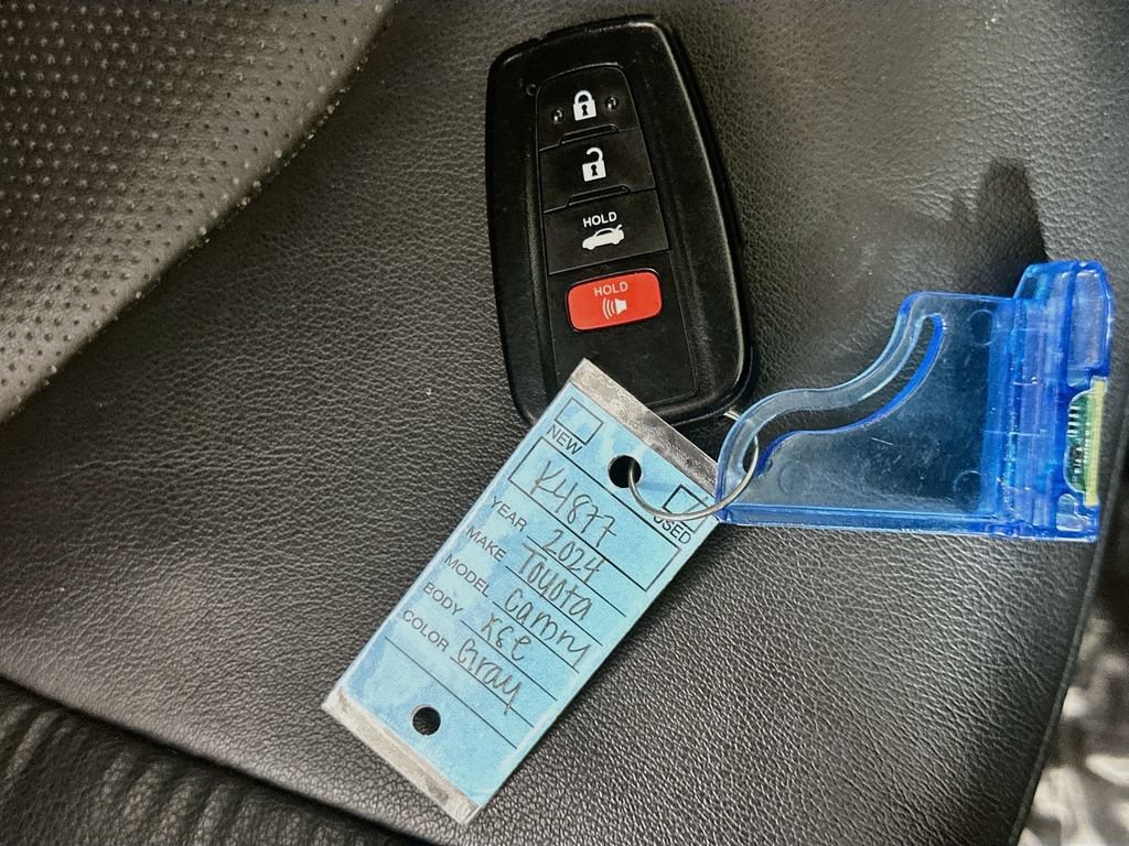 Used 2024 Toyota Camry XSE FWD image 36