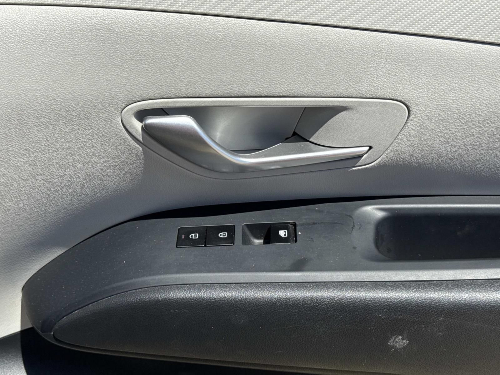 Used 2025 Hyundai Tucson SEL FWD image 14