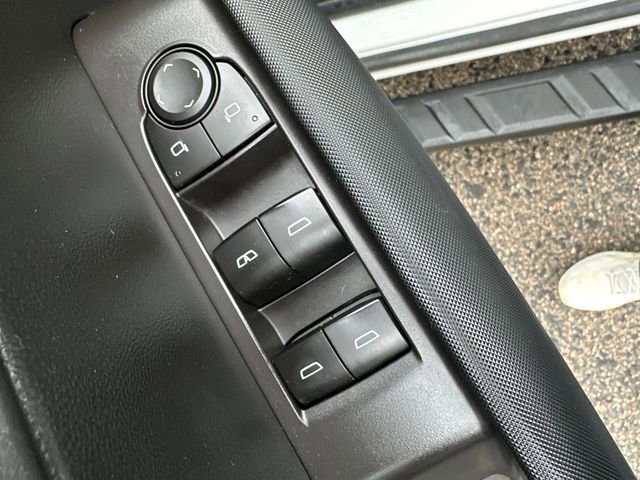 Used 2023 Chevrolet Colorado Z71 w/ Z71 Convenience Package 2 image 24