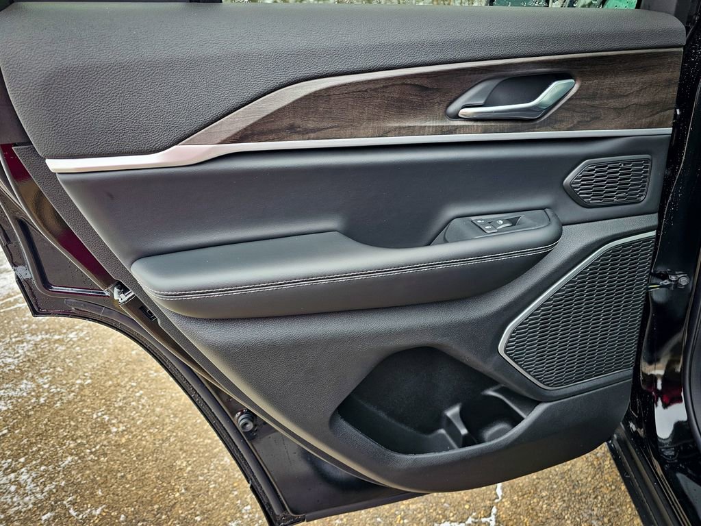 New 2026 Jeep Grand Cherokee Limited image 34