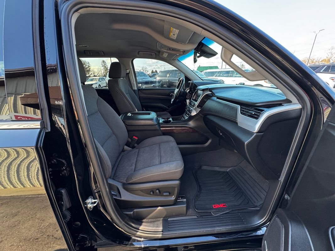 Used 2020 GMC Yukon SLE w/ SLE Value Package image 33