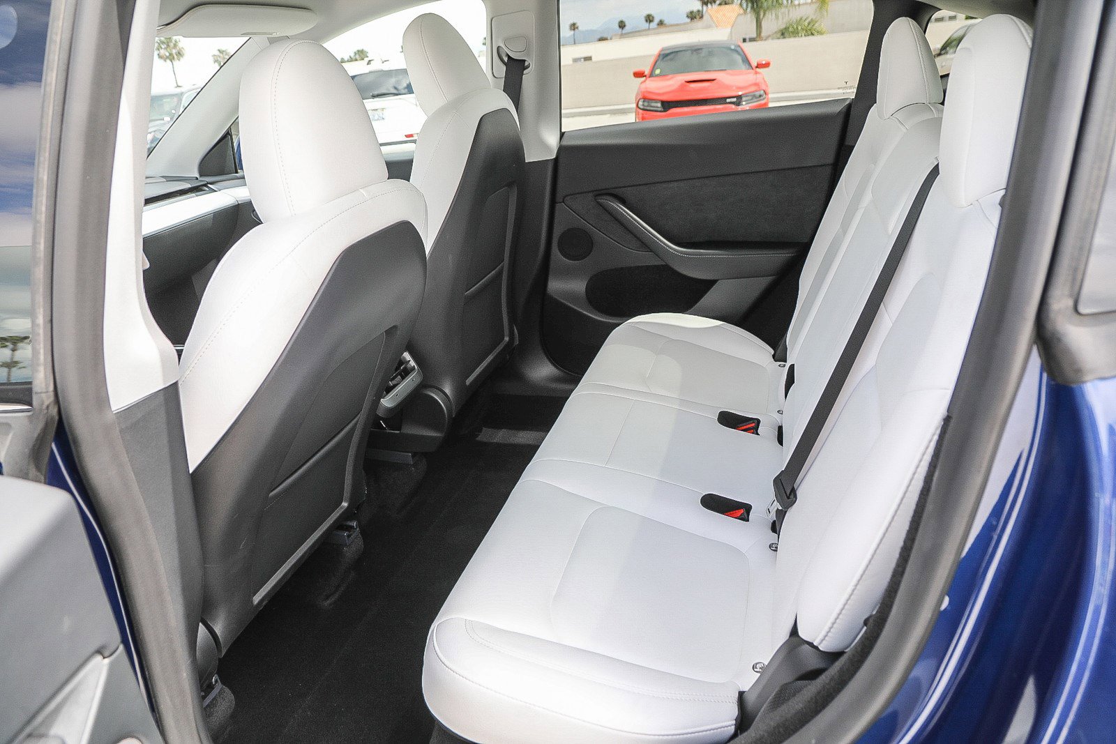 Used 2024 Tesla Model Y Long Range RWD image 18