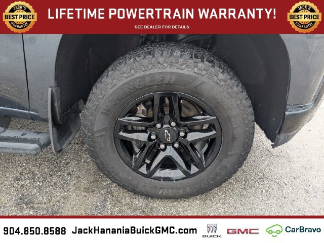 Used 2021 Chevrolet Silverado 1500 Custom Trail Boss w/ LPO, Dark Essentials Package AWD/4WD image 10