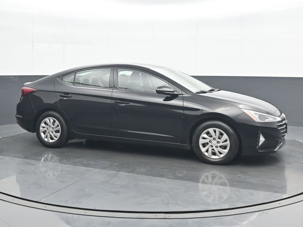 Used 2020 Hyundai Elantra SE w/ Cargo Package (C1) image 8
