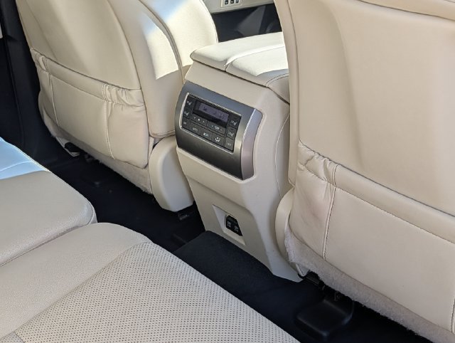 Used 2023 Lexus GX 460 Premium w/ Premium Package AWD/4WD image 33