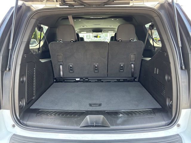 Used 2022 Chevrolet Suburban LS AWD/4WD image 36