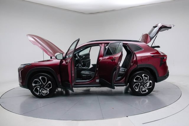 Used 2024 Chevrolet Trax RS w/ Driver Confidence Package FWD image 19