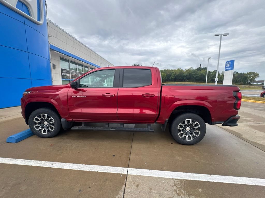 Used 2023 Chevrolet Colorado LT w/ LT Convenience Package III RWD image 7
