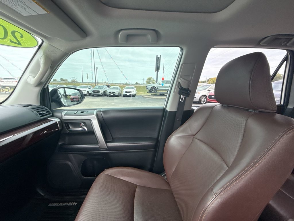 Used 2019 Toyota 4Runner Limited AWD/4WD image 23